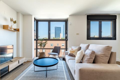 TV and multimedia, Living room, Evening entertainment