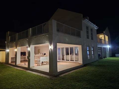 Khasia House - on the Golden Mile House in Western Cape