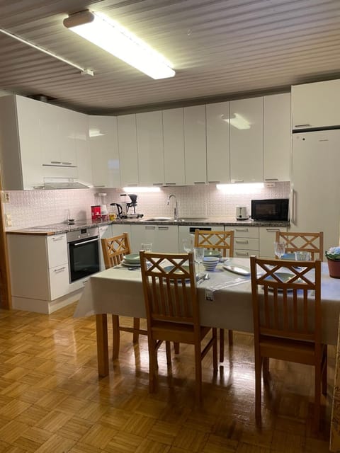 Kitchen or kitchenette, Dining area, dishwasher, oven, stove, toaster