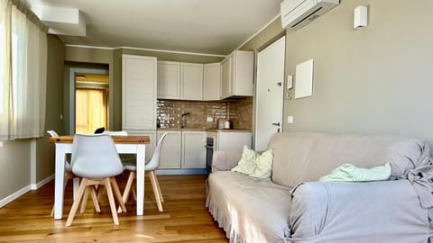 P017 - Porto Recanati, nuovo attico bilocale a 30mt dal mare Apartment in Porto Recanati