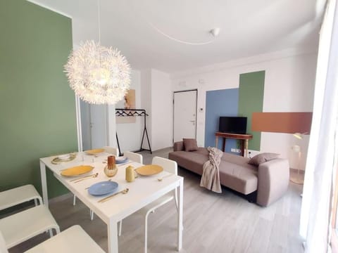 Ampio e nuovissimo Trilocale 6 pax centrale Apartment in San Benedetto del Tronto