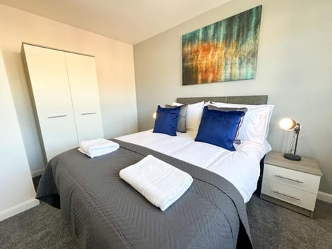 Turnstile Place by Blue Skies Stays House in Middlesbrough