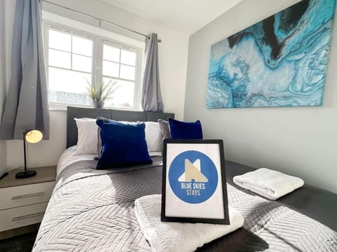 Turnstile Place by Blue Skies Stays House in Middlesbrough