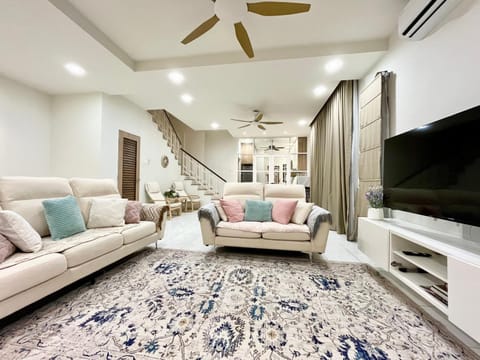 TV and multimedia, Living room, fireplace, air conditioner