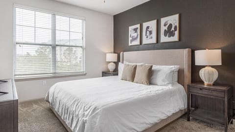 Landing Modern Apartment with Amazing Amenities (ID1400X584) Apartment in Mobile