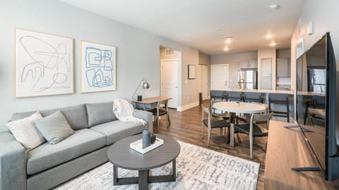 Landing Modern Apartment with Amazing Amenities (ID8172X51) Apartment in Colorado Springs
