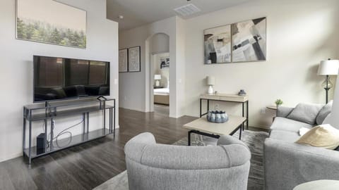 Landing Modern Apartment with Amazing Amenities (ID9299X27) Apartment in Catalina Foothills