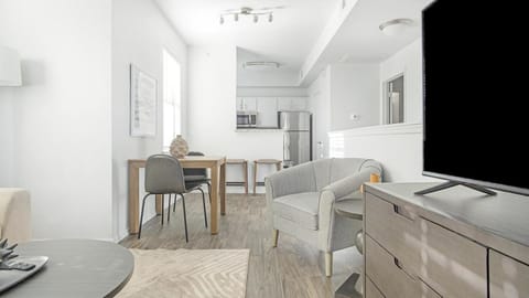 Landing Modern Apartment with Amazing Amenities (ID1265X489) Apartment in Tucson