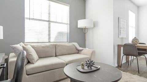 Landing Modern Apartment with Amazing Amenities (ID1265X489) Apartment in Tucson