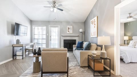 Landing Modern Apartment with Amazing Amenities (ID8521X55) Apartment in Fort Worth