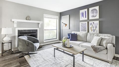 Landing Modern Apartment with Amazing Amenities (ID1002X045) Apartment in Peachtree Corners