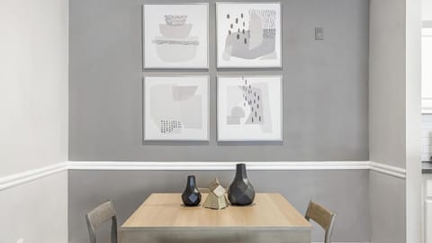 Landing Modern Apartment with Amazing Amenities (ID6915X18) Apartment in McDonough