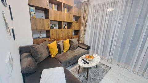 Living room, Food and drinks, Seating area, Dining area, Food