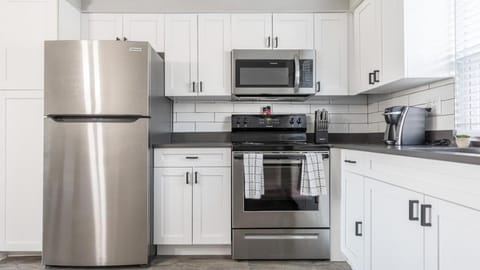 Landing Modern Apartment with Amazing Amenities (ID5971X73) Apartment in Jacksonville