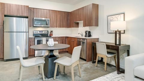Landing Modern Apartment with Amazing Amenities (ID8493X83) Apartment in Bothell