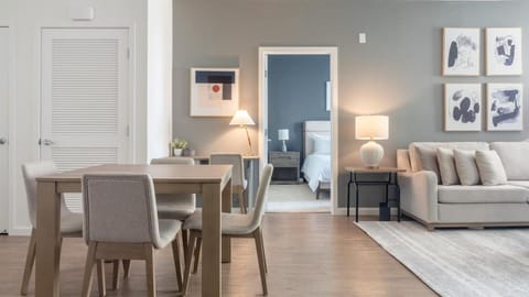 Landing Modern Apartment with Amazing Amenities (ID8115X19) Apartment in San Jose