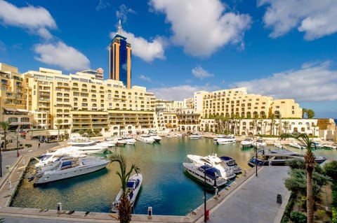 Property building, Nearby landmark, Day, Natural landscape, Activities, Sea view, Location