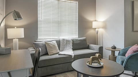 Landing Modern Apartment with Amazing Amenities (ID1390X000) Apartment in Tucson