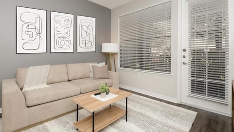 Landing Modern Apartment with Amazing Amenities (ID7605X82) Apartment in Town N Country