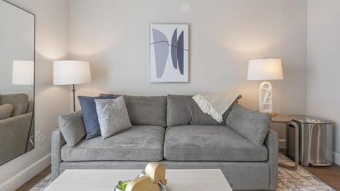 Landing Modern Apartment with Amazing Amenities (ID8931X32) Apartment in The Gulch