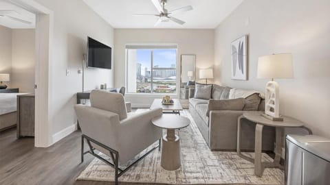 Landing Modern Apartment with Amazing Amenities (ID8931X32) Apartment in The Gulch