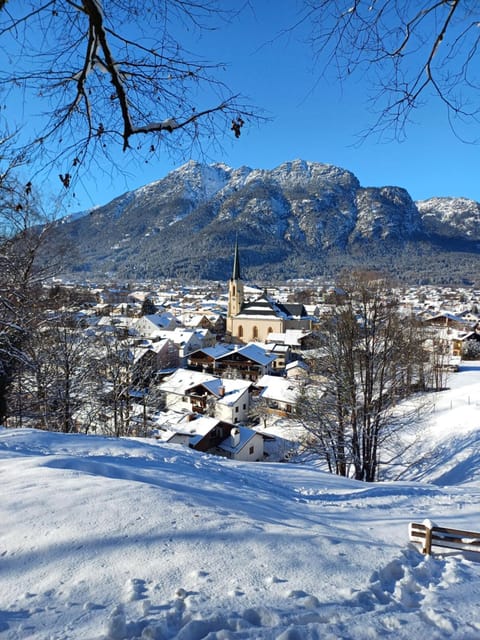 Nearby landmark, Natural landscape, Winter, Mountain view