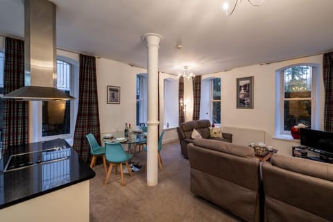 Noble Apartment - Highland Club Apartment in Fort Augustus