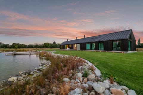 Property building, Lake view