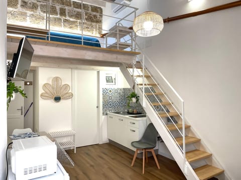 View (from property/room), Kitchen or kitchenette