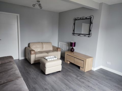 Taigh Shen Apartment in Scotland