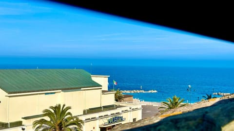 P016 - Porto Recanati, nuovo attico trilocale a 30mt dal mare Apartment in Porto Recanati