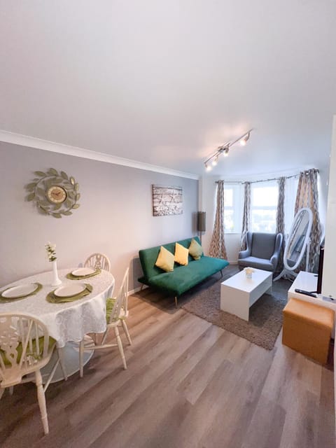 Mada Apartment Bournemouth 12 min walk to the beach Apartment in Bournemouth