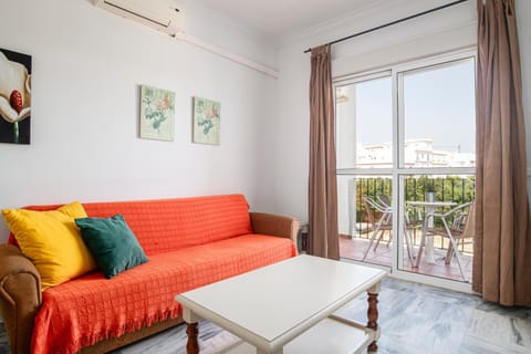 View (from property/room), Balcony/Terrace, Living room, Seating area