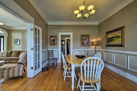 Downtown Boone ON King Street - 2 Bedroom Home House in Boone