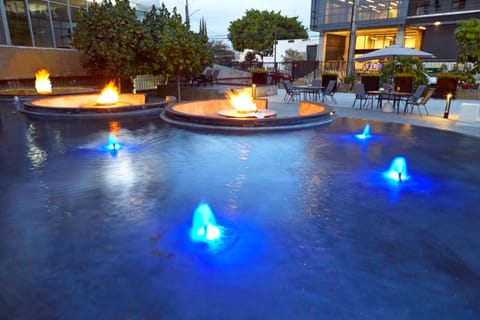 Garden, Balcony/Terrace, Entertainment