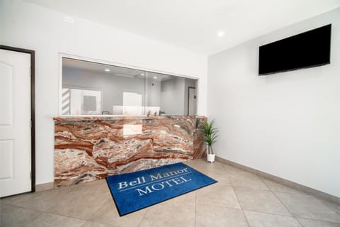 Bell Manor Motel Hotel in Cudahy