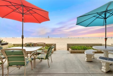 West Newport Oceanfront Home and Patio on 65th St House in Costa Mesa