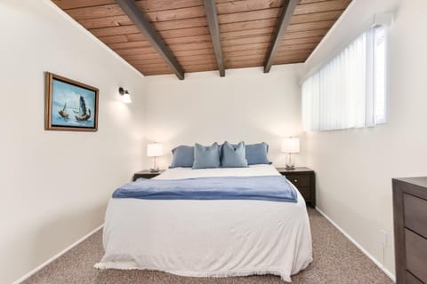 West Newport Oceanfront Home and Patio on 65th St House in Costa Mesa