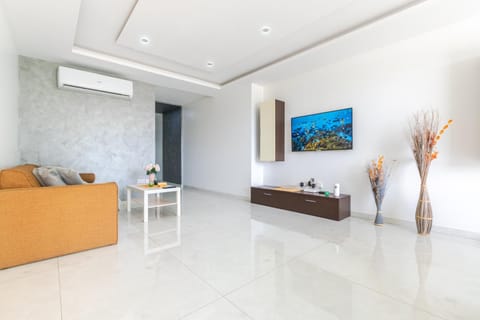 New Spacious Apartment 3 Bdr 2 Bth Bugibba Apartment in Saint Paul's Bay