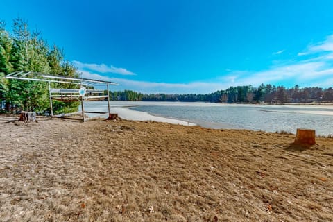 Yellow Birch Memories House in Eagle River