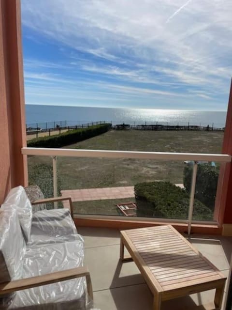 View (from property/room), Balcony/Terrace, Sea view