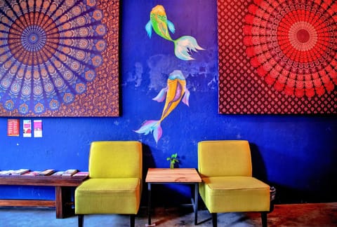 Property building, Decorative detail, Seating area