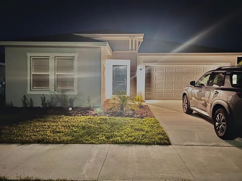 Brand New Home by LegoLandPeppa Pig Park! Villa in Lake Wales