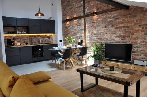 Kitchen or kitchenette, Living room