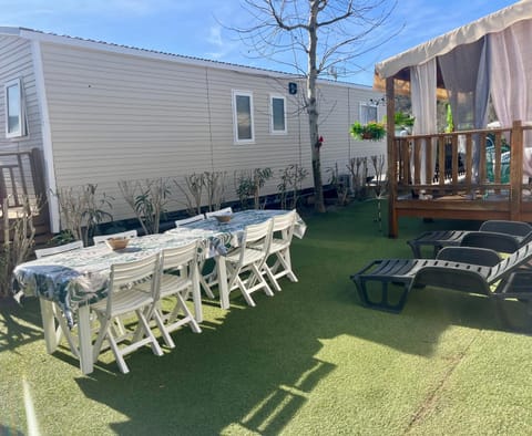 Mobile home exotique Frejus Apartment in Fréjus