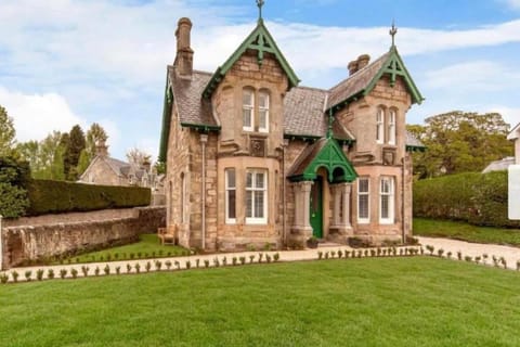 Inveresk House Villa in Pitlochry