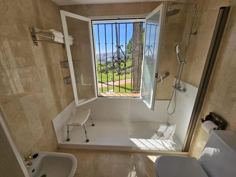 Fuente de la Duquesa Blq. Turia Apartment in Costa del Sol