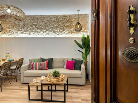 Casa Llorca. Estilo y tradición cerca del centro. Apartment in Alicante