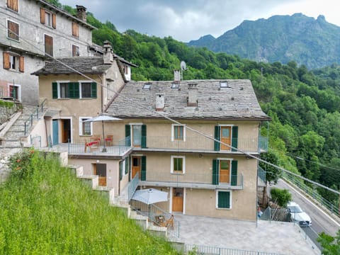 Property building, Day, Natural landscape, Mountain view