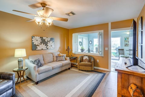 Auburndale Vacation Rental with Yard and Lake Views House in Auburndale